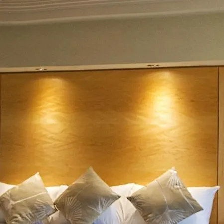 Minotel Darby O'gills Hotel 3*