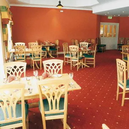 Minotel Darby O'gills Hotel 3*